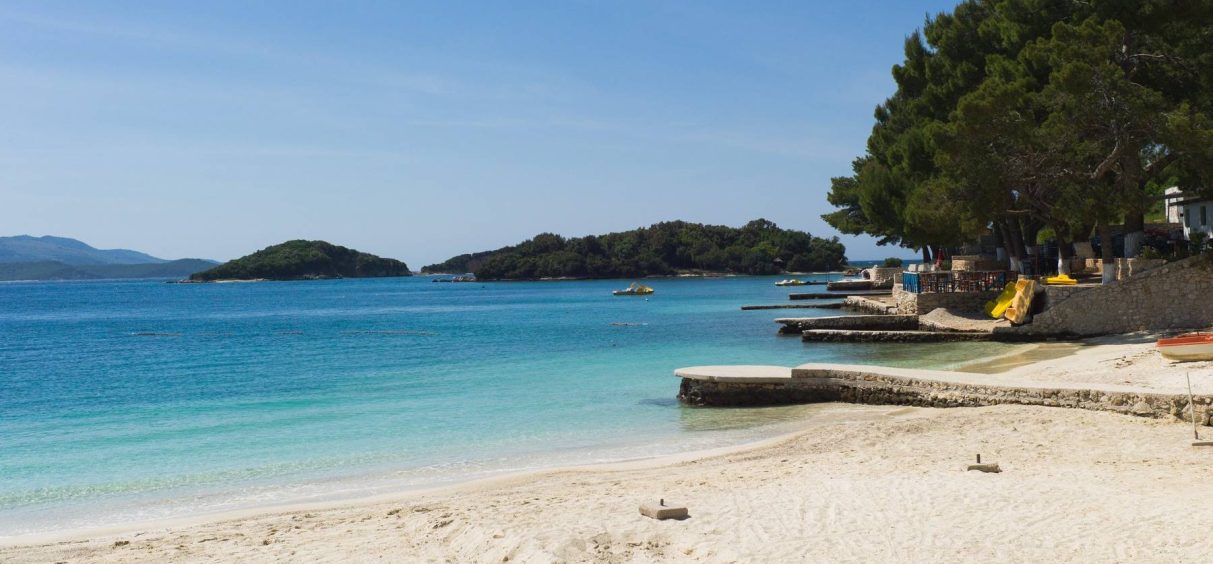 Ne, ovo nije još jedna grčka plaža! Možete li da pogodite gde se nalazi ovaj raj?