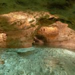 Ovo magično jezero u pećini nalazi se u komšiluku: Voda je iznenađujuće topla, a čak možete da se provozate i čamcem