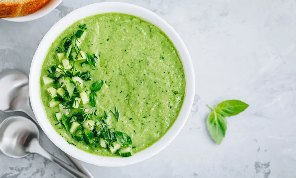 Hladna čorba od krastavca koja će vas momentalno osvežiti i hidrirati