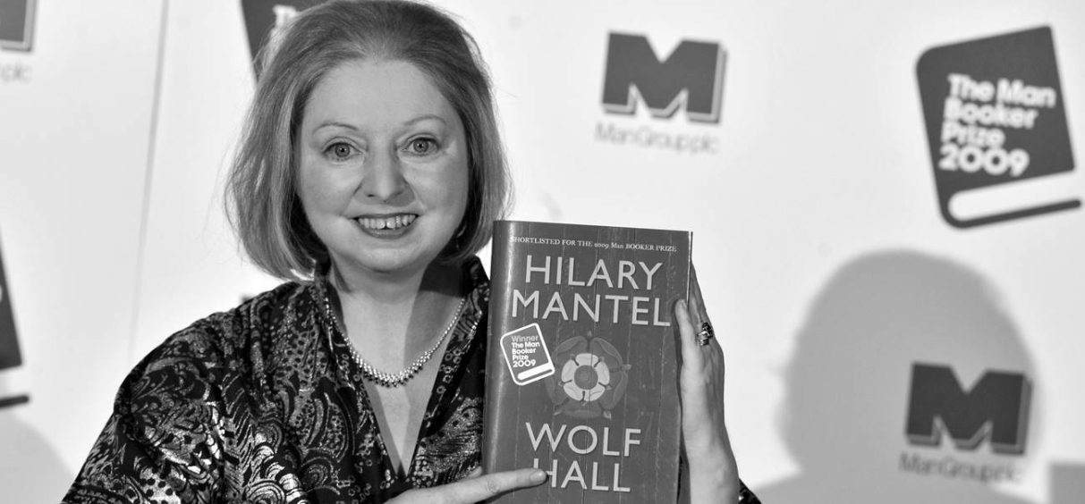 Preminula je poznata britanska književnica Hilari Mantel, autorka bestselera „Vučje leglo“