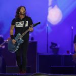 Kao "Live aid", samo bolje: "Foo Fighters" uz neka od najvećih imena svetskog rokenrola, oprostili su se svirkom od svog bubnjara