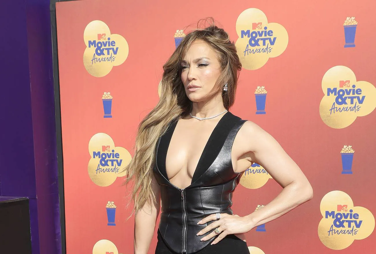 Dženifer Lopez je plaćeni ubica u novom Netfliksovom akcionom filmu