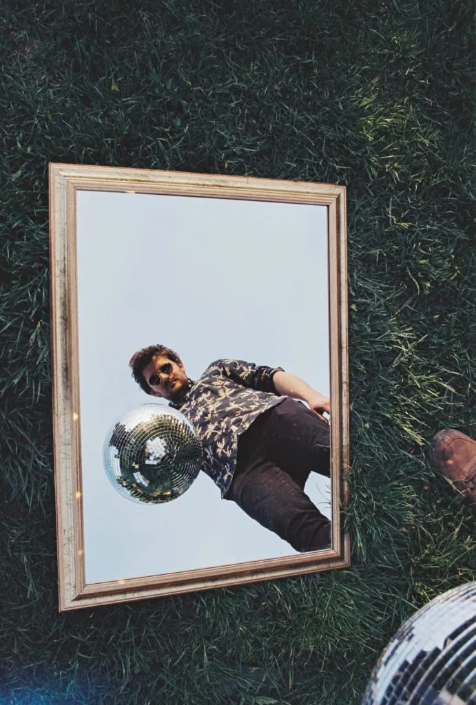 Luka Šipetić, bend "nemanja", pred nastup u Beogradu: "Naša muzika najbolje paše dok se ponovno zaljubljujete u život"