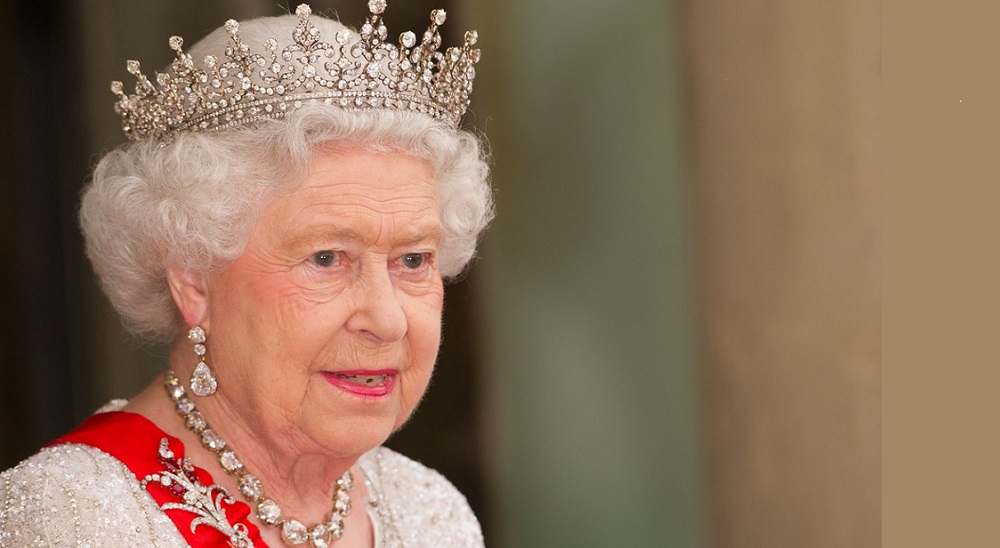 Kraljica Elizabeta posedovala je impozantnu kolekciju nakita – ovo su neki od najlepših primeraka