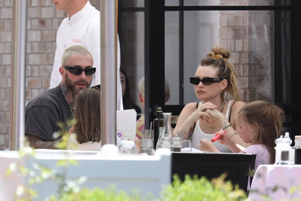 I ovaj poznati par čeka dete