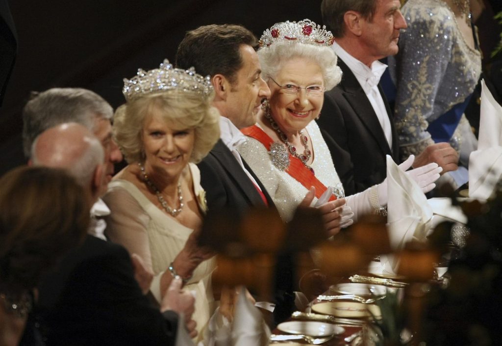 Od omražene ljubavnice do krune: Žena koju Britanci nisu podnosili upravo je postala njihova kraljica