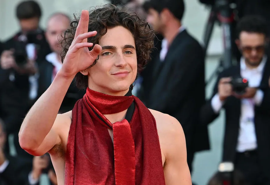 Timoti Šalame otkrio koji savet mu je dao Leonardo Dikaprio: „Bez teških droga i superherojskih filmova“