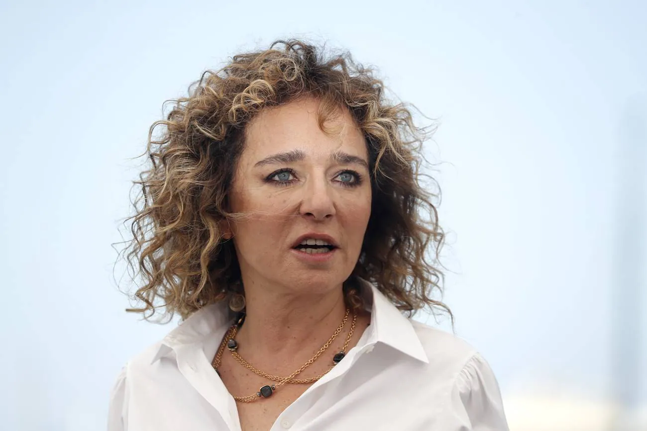 Uskoro izlazi serija po romanu „Lažljivi život odraslih“ Elene Ferante