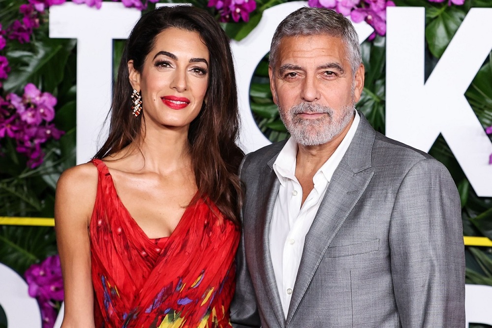 Amal Kluni u staroj haljini na crvenom tepihu