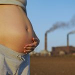 Čestice zagađenog vazduha pronađene u plućima nerođenih beba: "Ovo može da ima trajne posledice"