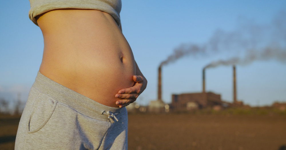Čestice zagađenog vazduha pronađene u plućima nerođenih beba: “Ovo može da ima trajne posledice”