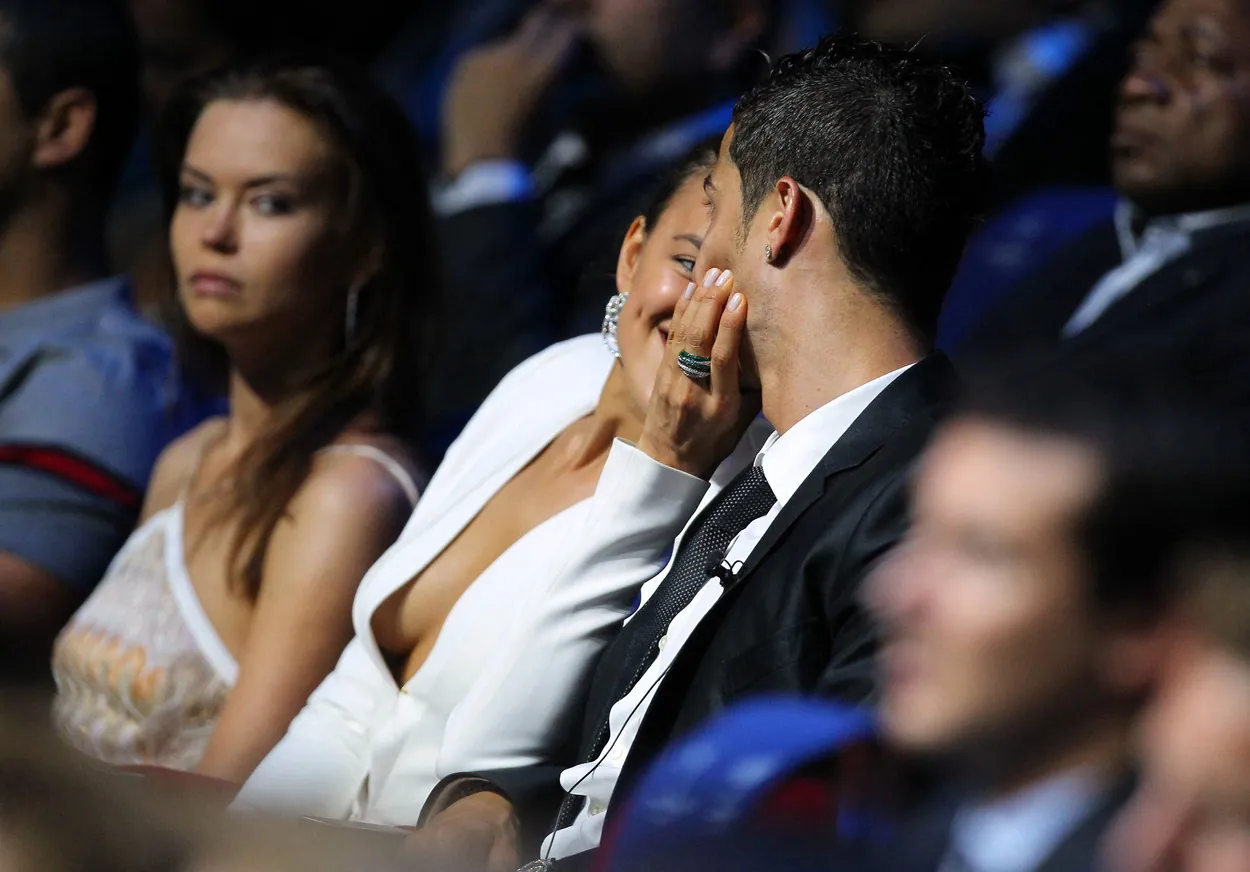 Ko je srpska dvojnica Irine Šajk kojoj je Ronaldo slao poruke? "Sve je otišlo u pogrešne ruke?