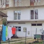 Fotka kuće u Bosni zbog koje ljudi daju dijagnozu graditeljima: Čekajte samo da vidite krov