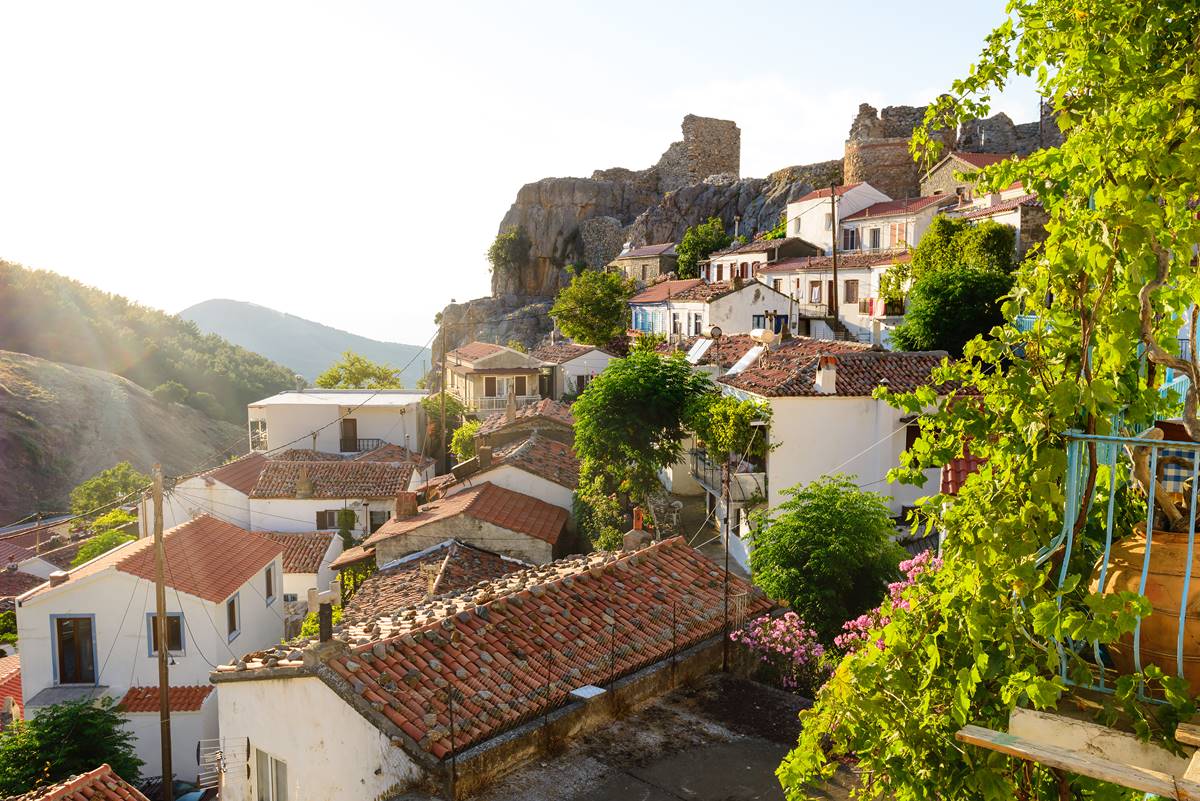 Grčko ostrvo na kom živi 2.000 ljudi: Da li ste spremni da ovog leta zakoračite u pravi mali raj