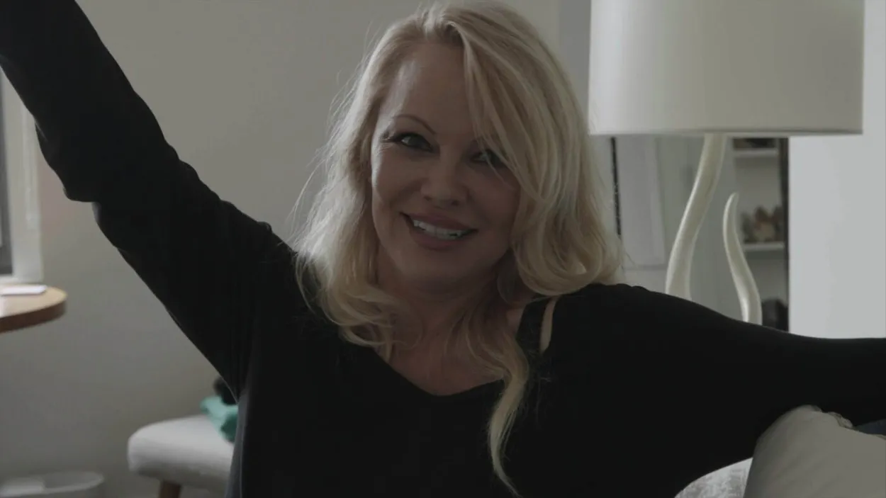 Pamela Anderson će voditi šou o kuvanju „Cooking with Love"