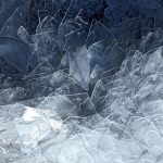 Zemlja se trese, a led puca: Scena sa Srebrnog jezera pokazuje posledice zemljotresa koji je pogodio Rumuniju