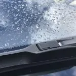 Sigurni smo da nemate pojma čemu služe tačkice na šoferšajbni: Imaju funkciju i nije mala