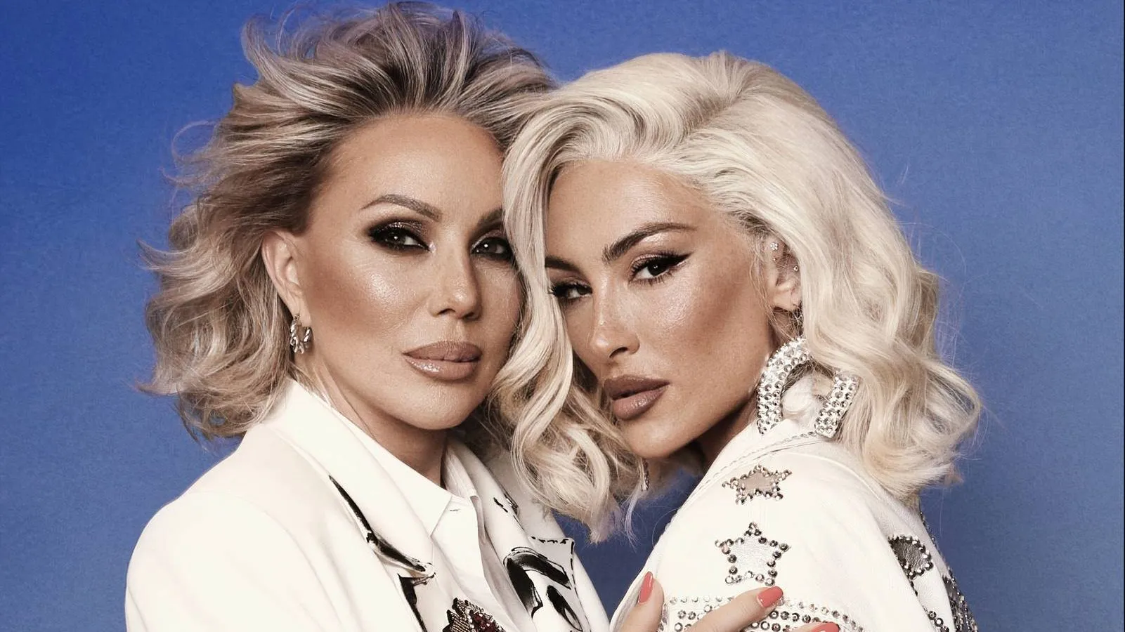 Lepa Brena i Senidah