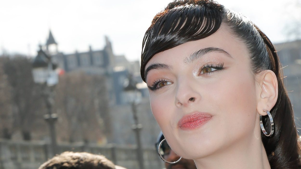 Ćerka Monike Beluči izazvala senzaciju na „Dior” reviji u Parizu