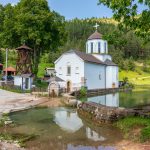 Najživopisnije selo u Srbiji: Kuće iz 19. veka, rajska priroda i domaća hrana za pamćenje, šta vam više treba