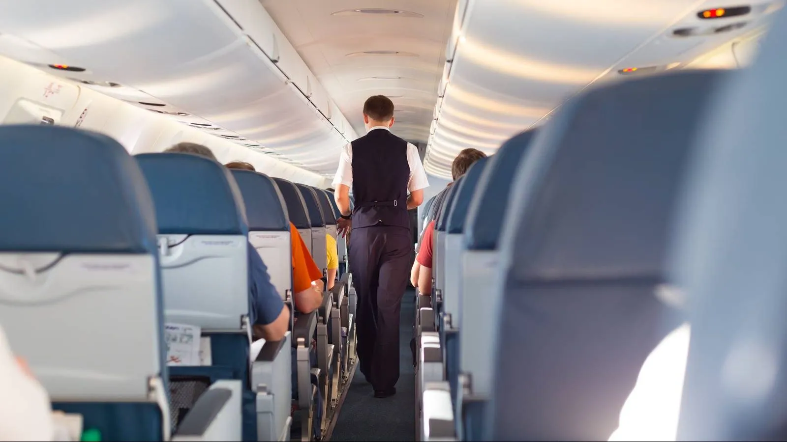 "Ovo je zvuk koji ne želite čuti": Stjuard otkrio detalj koji većina putnika u avionu ne zna