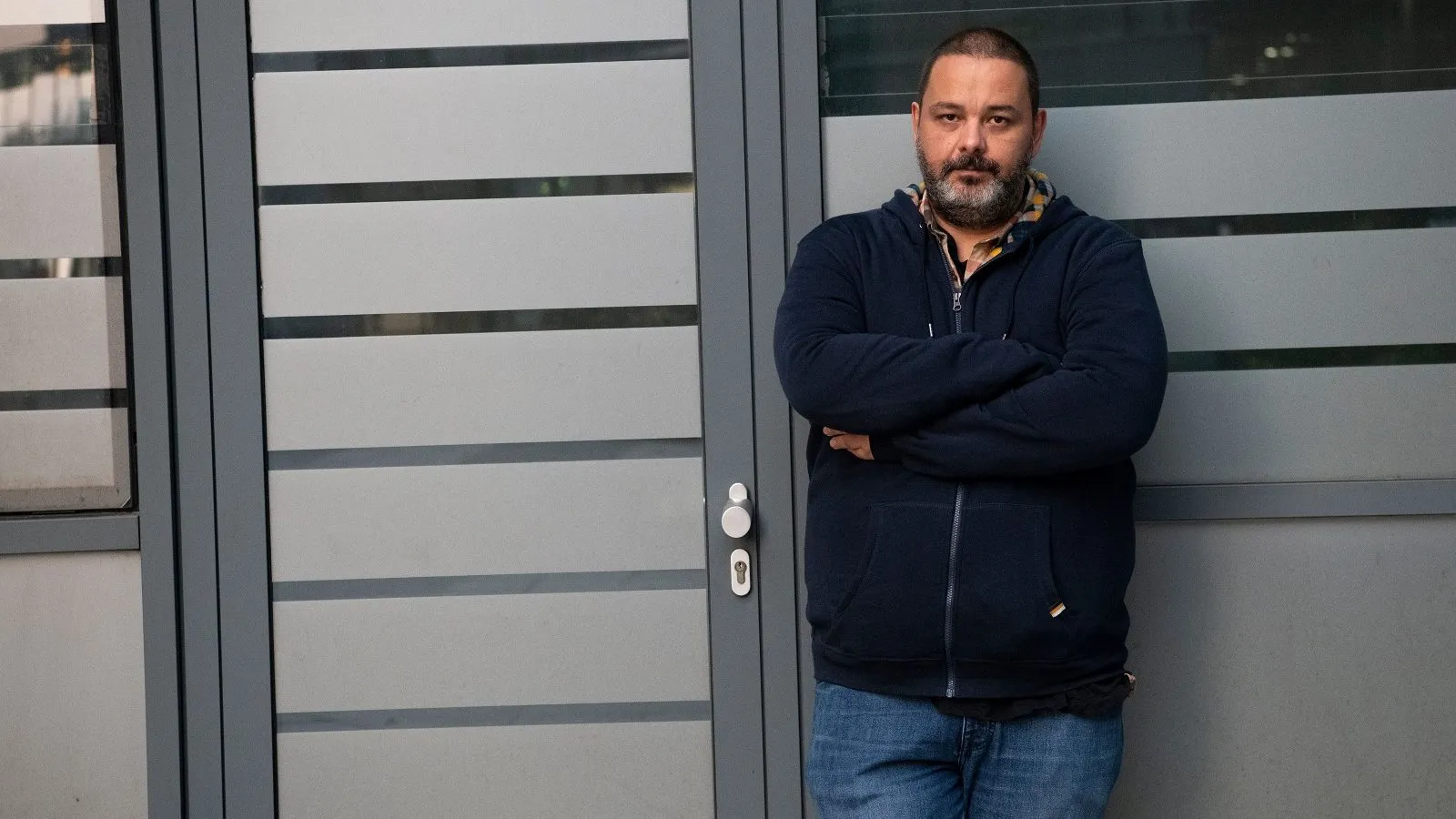 Prva knjiga u ediciji poezije iz Booke – „Ponekad se probudiš u Beogradu“