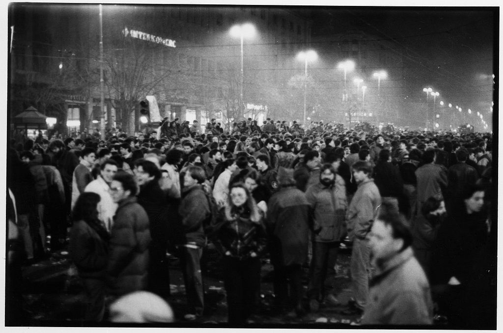 "Kako se stotinu ljudi sakrilo od suzavca i policije u maloj poslastičarnici kod Skupštine": Sećanje na demonstracije '91 koje svi treba da čuju