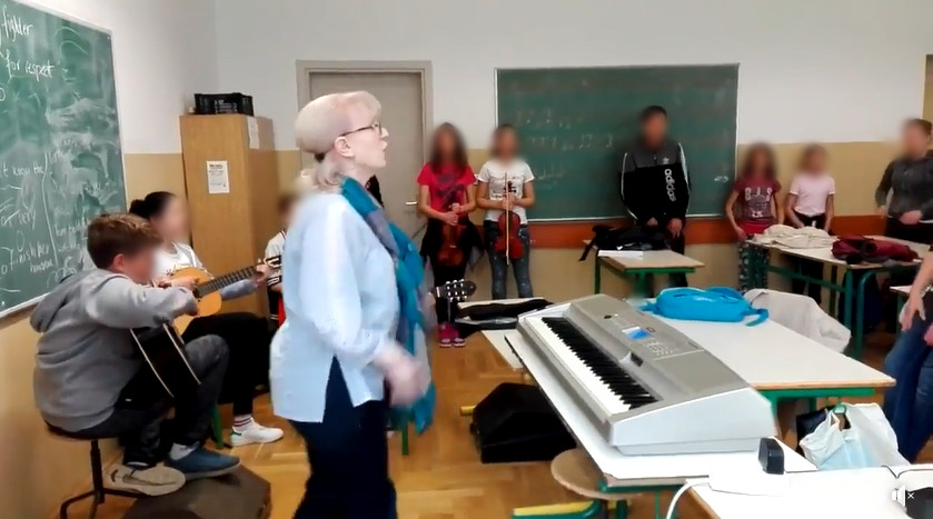 Video sa časa muzičkog iz osnovne škole u Danilovgradu ulepšaće vam dan