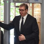 "Laki je malo nervozan": Snimak Vučića sa terase na Andrićevom vencu trenutno je hit na mrežama