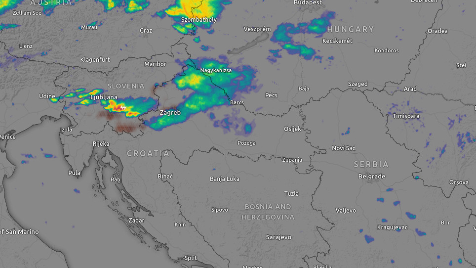 Mapa koja u realnom vremenu prati u kom pravcu se kreću olujni oblaci i da li idu ka Srbiji