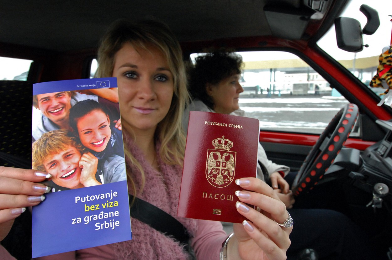 Objavljena lista najmoćnijih pasoša na svetu: Evo na kom je mestu Srbija, a na kom Hrvatska