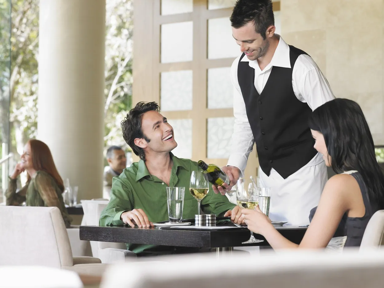 Kuvari otkrili kako da prepoznate loš restoran: Ako ima veliku ponudu hrane i tepih, bežite