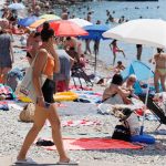 "Hrvati prevazišli sami sebe": Naplaćuju tuširanje na plažama i turistu su sada stvarno pobesneli