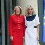 Modni dvoboj prvih dama: Brižit Makron i Džil Bajden u bojama američke i francuske zastave