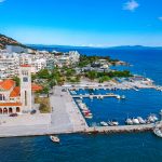 "Nije naše da brinemo šta je u pitanju, naše je da pokvarimo odmor onima koji idu tamo": Snimak iz Grčke koji je izavao paniku među turistima