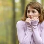 Često imate utisak da vas neko posmatra? To bi mogao biti simptom ove teške bolesti