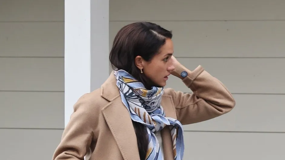 Šta se krije iza flastera koji na zglobu nosi Megan Markl? Košta 73 evra i pomaže kod problema koji mnoge muči