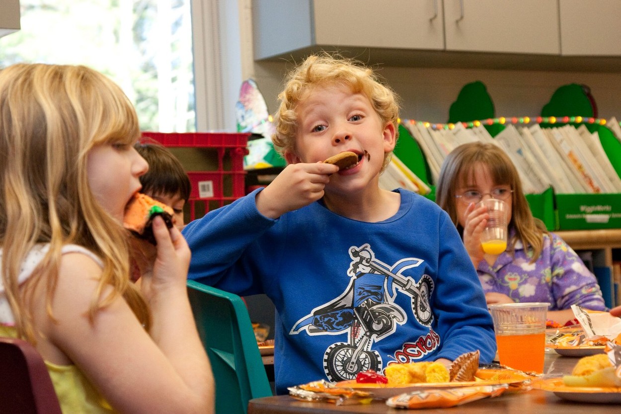 Batut izdao preporuke o ishrani školaraca: Ova hrana je najbolja za vašu decu