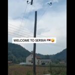 "A Tesla, nevera": U Srbiji postoji wireless bandera, i nasmeje svakog ko je vidi