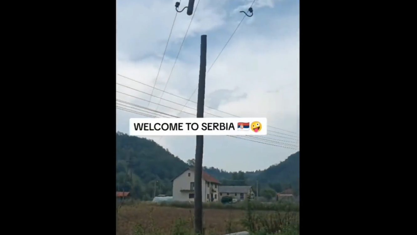 "A Tesla, nevera": U Srbiji postoji wireless bandera, i nasmeje svakog ko je vidi