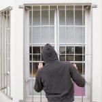 Stanari zgrade razotkrili trik provalnika koji otkriva da li ste u stanu: Ovo je savet za sve koji su dugo van kuće