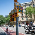 Novi "tetris semafor" sa čak 16 ekrana izaziva opšti haos na ulicama: Ko ima prvenstvo?