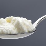 Šta je zdravije, kiselo mleko ili jogurt? Dr Perišić upozorio na oznaku na ambalaži