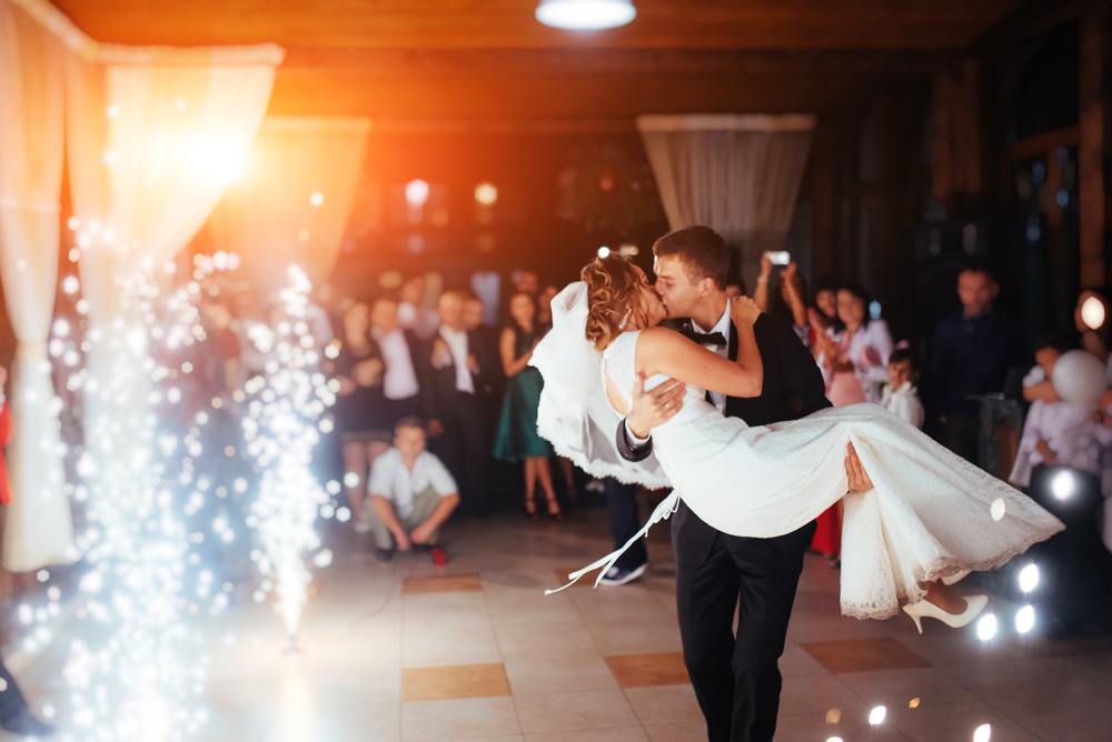 Svadbi u Srbiji sve manje, mladenci ostaju u minusu: Evo koliko ih košta prosečna svadba od 200 zvanica