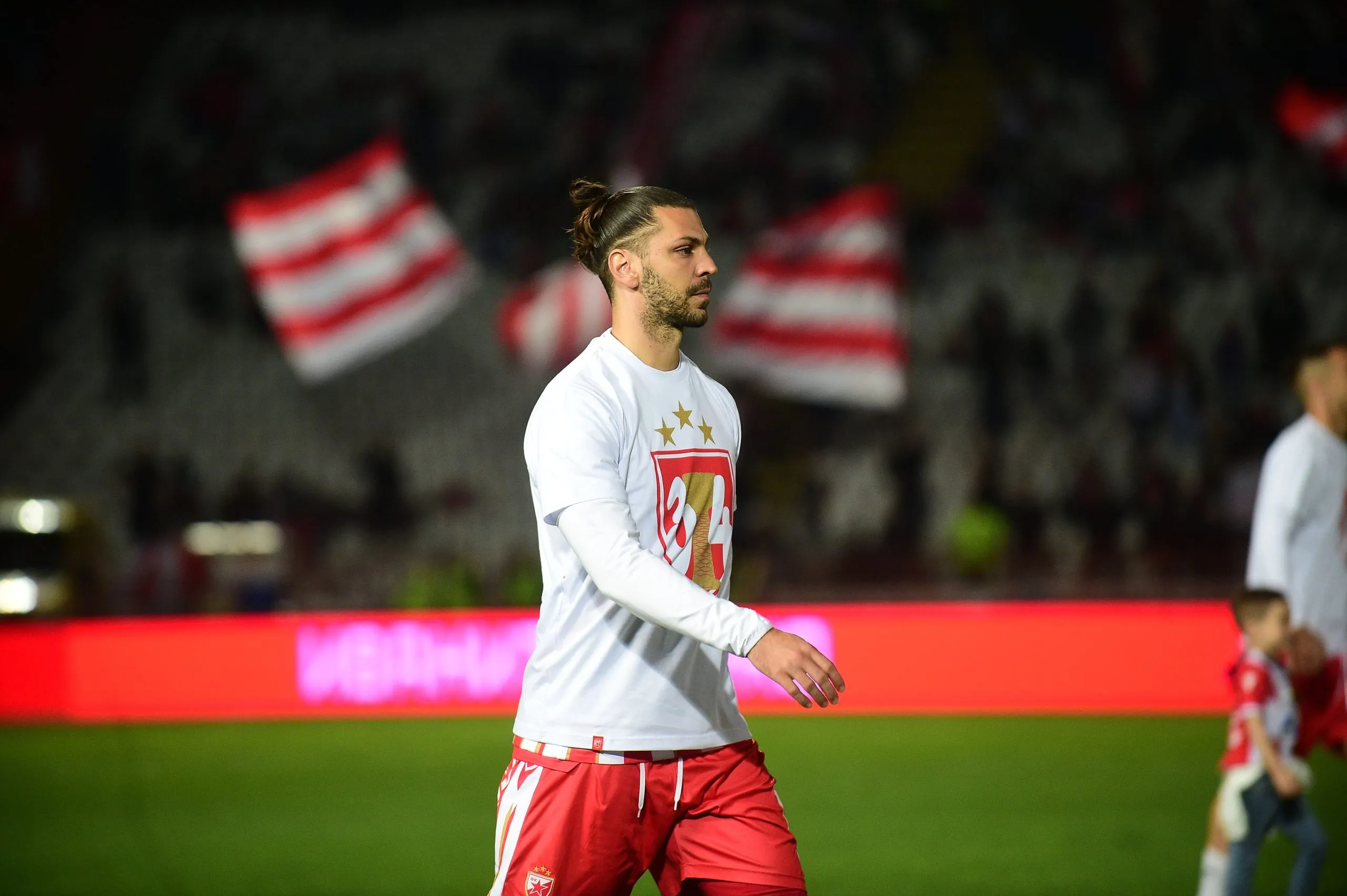 Ko je kapiten Crvene zvezde, koji je zbog dede Zlativoja prešao u srpski klub?