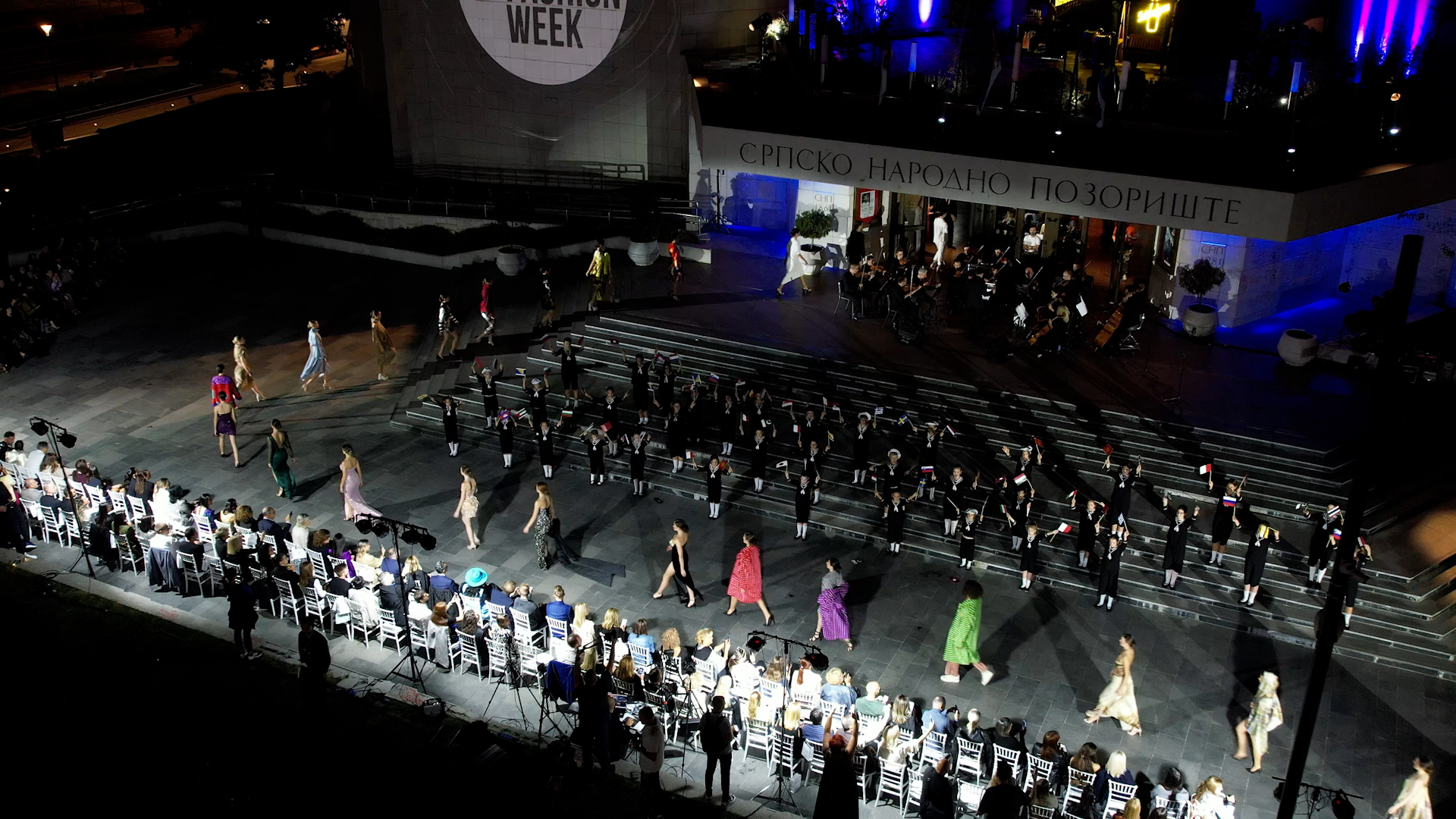 Na ceremoniji otvaranja 22. Serbia Fashion Week-a, Novi Sad u svet poslao zadivljujuću sliku sinergije modne i operske umetnosti