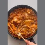 Lazanja iz jednog tiganja: Brzo se sprema, a ukus je jednako dobar kao kod klasične verzije