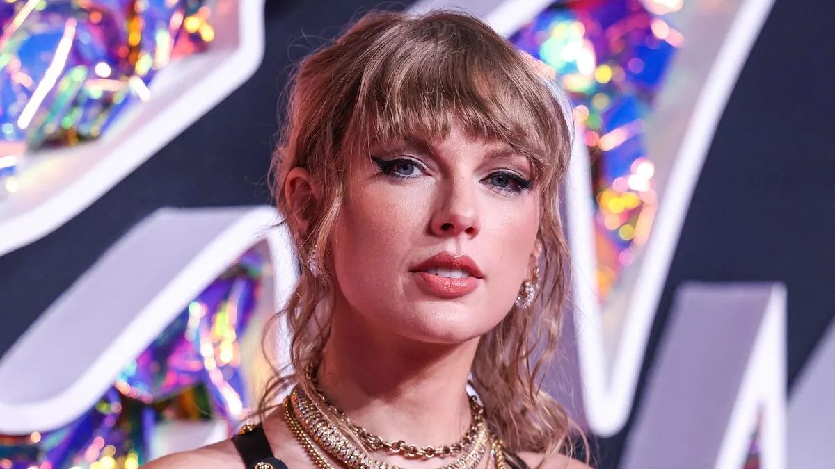 Tejlor Svift i novi dečko više ne skrivaju ljubav