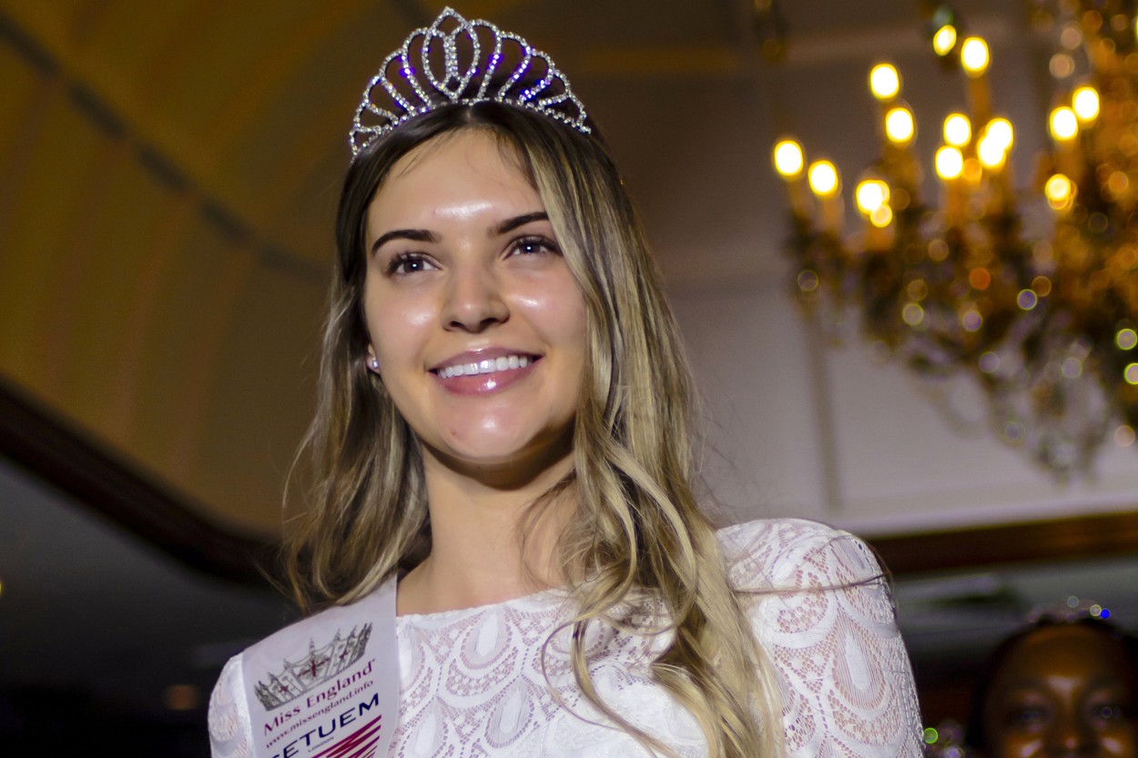 Održan je prvi svetski izbor za mis bez šminke: Pobedila je 26-godišnja Nataša