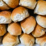"Za zujalicu spremni": Cena hleba u jednom šumadijskom marketu izgleda kao štamparska greška, ali nije